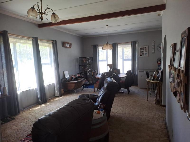 3 Bedroom Property for Sale in Sandbaai Western Cape